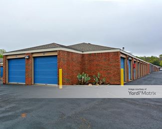 Photo 4 of CubeSmart Self Storage - 3057 South Cooper, Arlington, TX