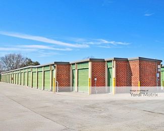 Photo 3 of Extra Space Storage - 6615 North Beach Street, Fort worth, TX