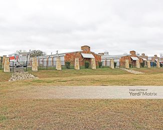 Photo 3 of Knapp Sisters Self Storage - 100 Newt Patterson Road, Mansfield, TX