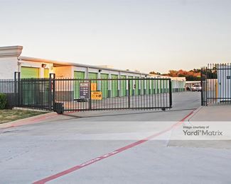 Photo 2 of Extra Space Storage - 4200 K Avenue, Plano, TX