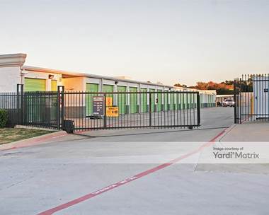 Storage Units for Rent available at 4200 K Avenue, Plano, TX 75074