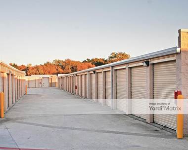 Storage Units for Rent available at 4200 K Avenue, Plano, TX 75074