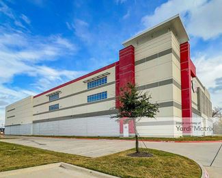Photo 4 of Public Storage - 500 Talbert Drive, Plano, TX