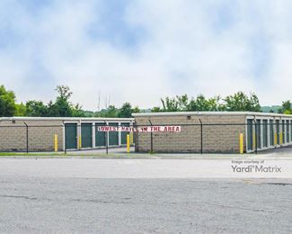 Photo 2 of AAAA Self Storage - 8530 Richfood Road, Mechanicsville, VA