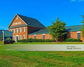 Photo 4 of Public Storage - 1350 West Hundred Road, Chester, VA