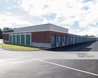 Photo 3 of Extra Space Storage - 659 Woodlake Drive, Chesapeake, VA