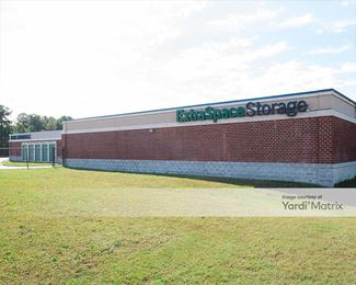 Photo 4 of Extra Space Storage - 659 Woodlake Drive, Chesapeake, VA