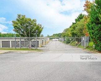 Photo 3 of Storage Rentals of America - 2303 Oak Lake Blvd, Midlothian, VA