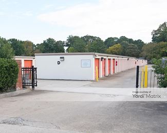 Photo 2 of Public Storage - 5529 Virginia Beach Blvd, Virginia Beach, VA