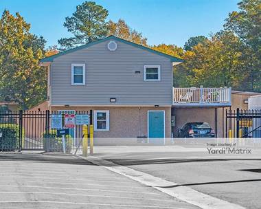 Storage Units for Rent available at 15458 Warwick Blvd, Newport News, VA 23608