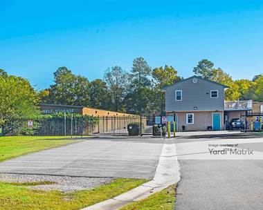 Storage Units for Rent available at 15458 Warwick Blvd, Newport News, VA 23608
