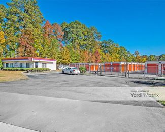 Photo 3 of Public Storage - 13410 Warwick Blvd, Newport News, VA