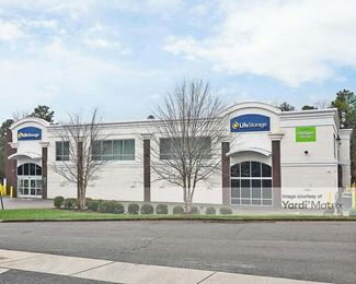 Photo 1 of Extra Space Storage - 3501 Cox Road, Henrico, VA