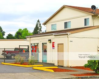 Photo 1 of Public Storage - 2542 SE 105th Avenue, Portland, OR