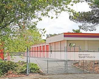 Photo 4 of Public Storage - 6500 SW 110th Court, Beaverton, OR