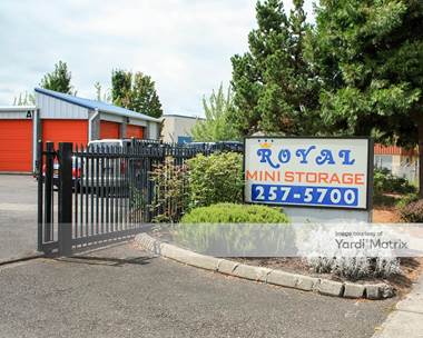 Storage Units for Rent available at 13328 NE Airport Way, Portland, OR 97230