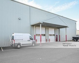 Photo 4 of PDQ Self Storage - 5530 NE 122nd Avenue, Portland, OR