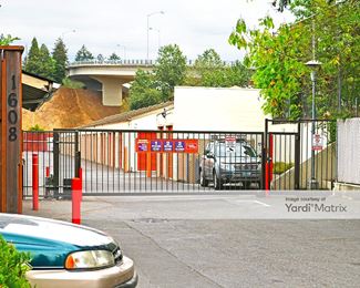 Photo 2 of Public Storage - 1608 NE 92nd Avenue, Portland, OR