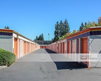 Photo 4 of Public Storage - 7095 SW McEwan Road, Lake Oswego, OR