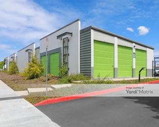 Photo 2 of Extra Space Storage - 3250 NE 15th Avenue, Hillsboro, OR