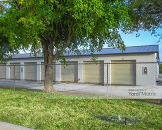 Photo 2 of Storage King USA - 17625 South Tamiami Trail, Fort Myers, FL
