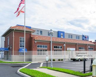Photo 1 of Lock Up Self Storage, The - 1003 North Orange Avenue, Sarasota, FL