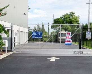 Photo 3 of Lock Up Self Storage, The - 1003 North Orange Avenue, Sarasota, FL
