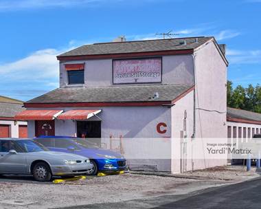 Storage Units for Rent available at 16289 South Tamiami Trail, Fort Myers, FL 33908