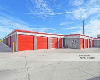 Photo 2 of iStorage - 4381 Placida Road, Englewood, FL