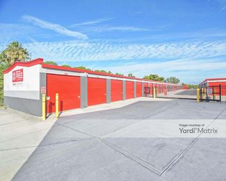Photo 3 of iStorage - 4381 Placida Road, Englewood, FL