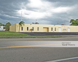Photo 2 of X-S STORAGE - 4413 SE 15th Avenue, Cape Coral, FL
