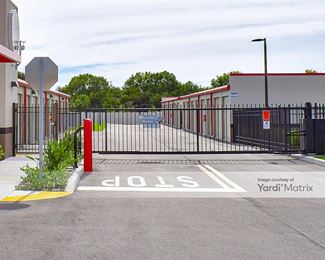 Photo 2 of Public Storage - 4660 53rd Avenue East, Bradenton, FL
