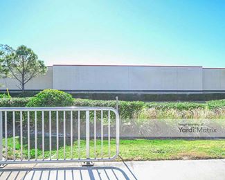 Photo 3 of iStorage - 1102 53rd Avenue West, Bradenton, FL
