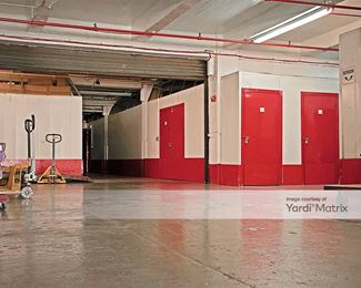 Photo 4 of Moishe-s Self Storage - 833 40th Avenue, Long Island City, NY