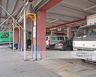 Storage Units for Rent available at 833 40th Avenue, Long Island City, NY 11101