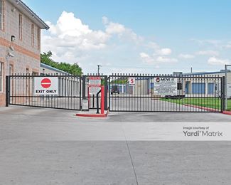 Photo 3 of Move It Self Storage - 2400 South Expressway 281, Edinburg, TX