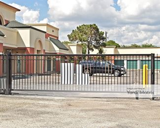 Photo 3 of Extra Space Storage - 8378 Culebra Road, San Antonio, TX