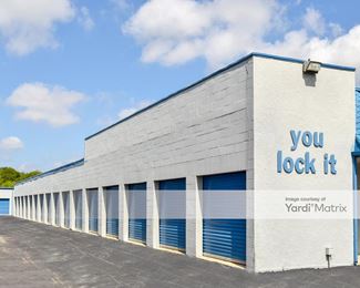 Photo 4 of Your Storage Place - 9423 Perrin Beitel Road, San Antonio, TX