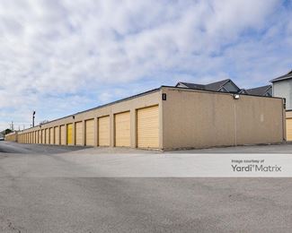 Photo 3 of Extra Space Storage - 8025 Culebra Road, San Antonio, TX