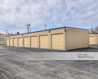 Photo 4 of Extra Space Storage - 8025 Culebra Road, San Antonio, TX