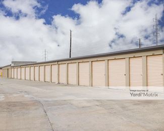 Photo 3 of Extra Space Storage - 3615 North Foster Road, San Antonio, TX