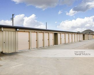 Photo 4 of Extra Space Storage - 3615 North Foster Road, San Antonio, TX