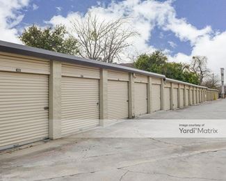 Photo 2 of Extra Space Storage - 7340 Blanco Road, San Antonio, TX