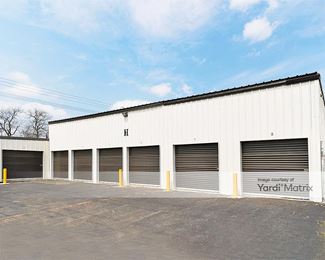 Photo 3 of Mount Storage - 1419 Fleming Drive, Seguin, TX