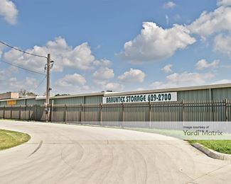 Photo 1 of CubeSmart Self Storage - 726 North Walnut Avenue, New Braunfels, TX