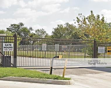 Storage Units for Rent available at 726 North Walnut Avenue, New Braunfels, TX 78130
