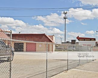 Photo 3 of Spacesavers Self Storage - 919 SE Military Drive, San Antonio, TX