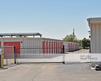 Photo 4 of A A Aaron-s Mini Storage - 1155 Loop 337, New Braunfels, TX
