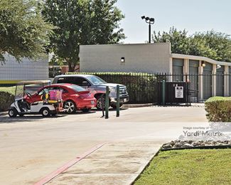 Photo 2 of StorageMart - 9580 Potranco Road, San Antonio, TX