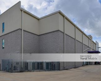 Photo 5 of Storage Hub - 11603 Huebner Road, San Antonio, TX
